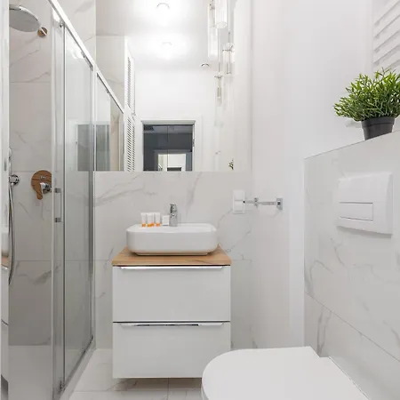 Modern Apartments With Swimming Pool In Hanza Tower By Noclegi Renters Szczecin Exterior photo