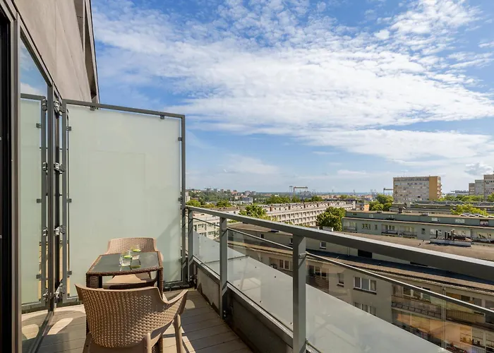 Modern Apartments With Swimming Pool In Hanza Tower By Noclegi Renters