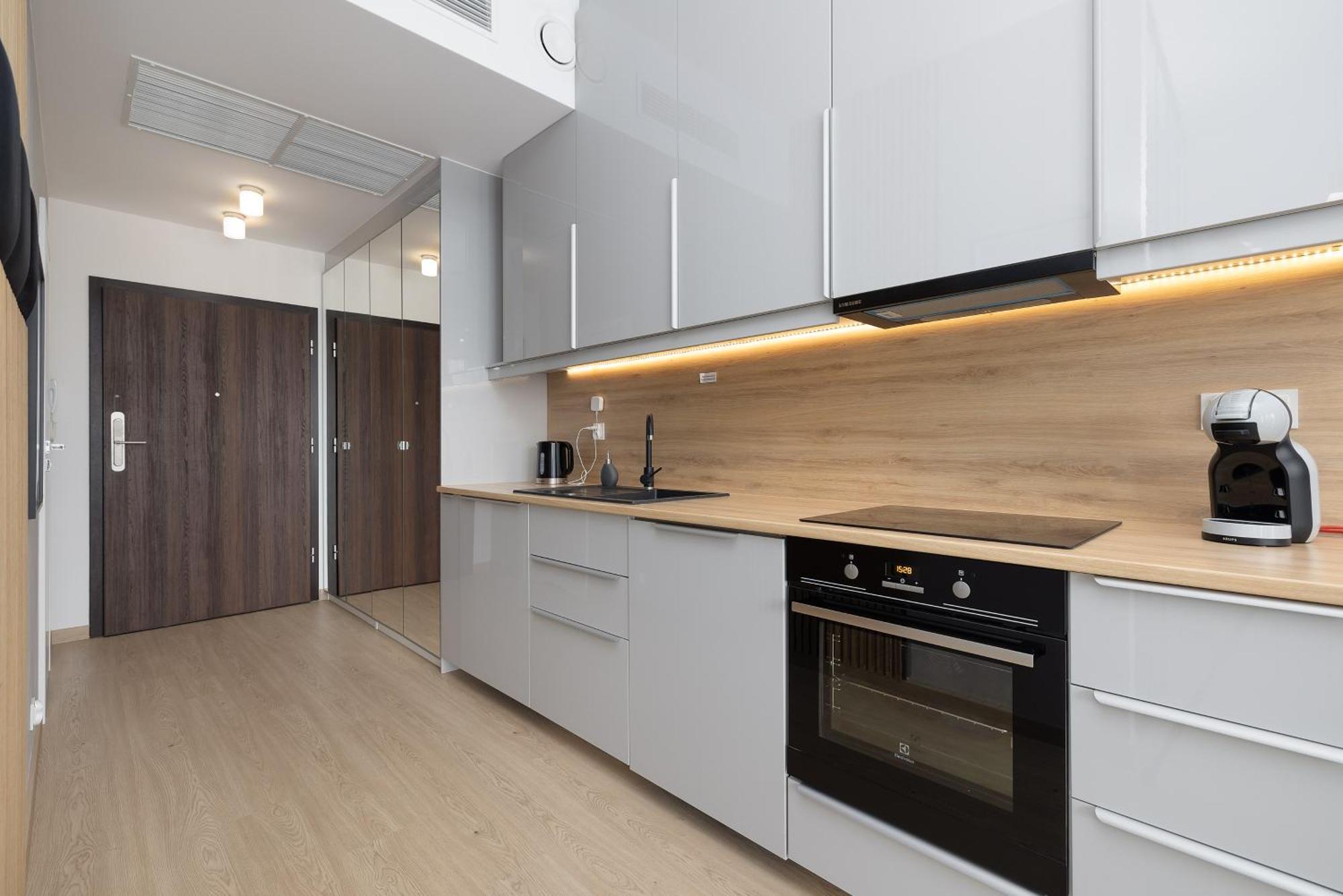 Modern With Swimming Pool In Hanza Tower By Renters Szczecin